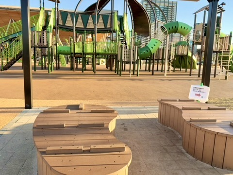 有明親水海浜公園に行ってきた｜1〜3歳も安心して遊べる遊具とトイレ事情