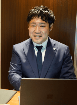 山村法律事務所　代表弁護士　山村暢彦