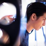 トレーニングをする男性