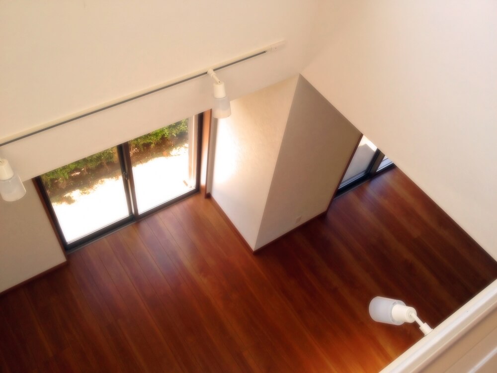 吹き抜けのあるリビング