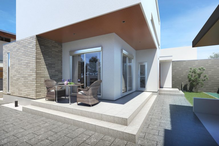 コンクリート住宅はおしゃれなだけじゃない! 木造住宅との違いや意外なメリットを知ろう 白壁のコンクリート住宅