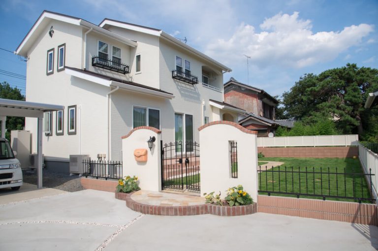 おしゃれな外構の住宅