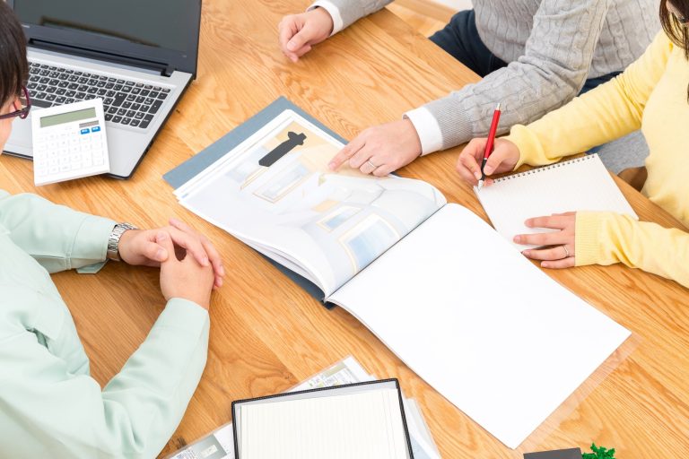 家を建てる時期はいつ？ ライフステージや季節のベストタイミング