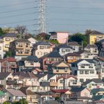 傾斜地は活用できる？ 住宅を建てるメリットと注意点を解説