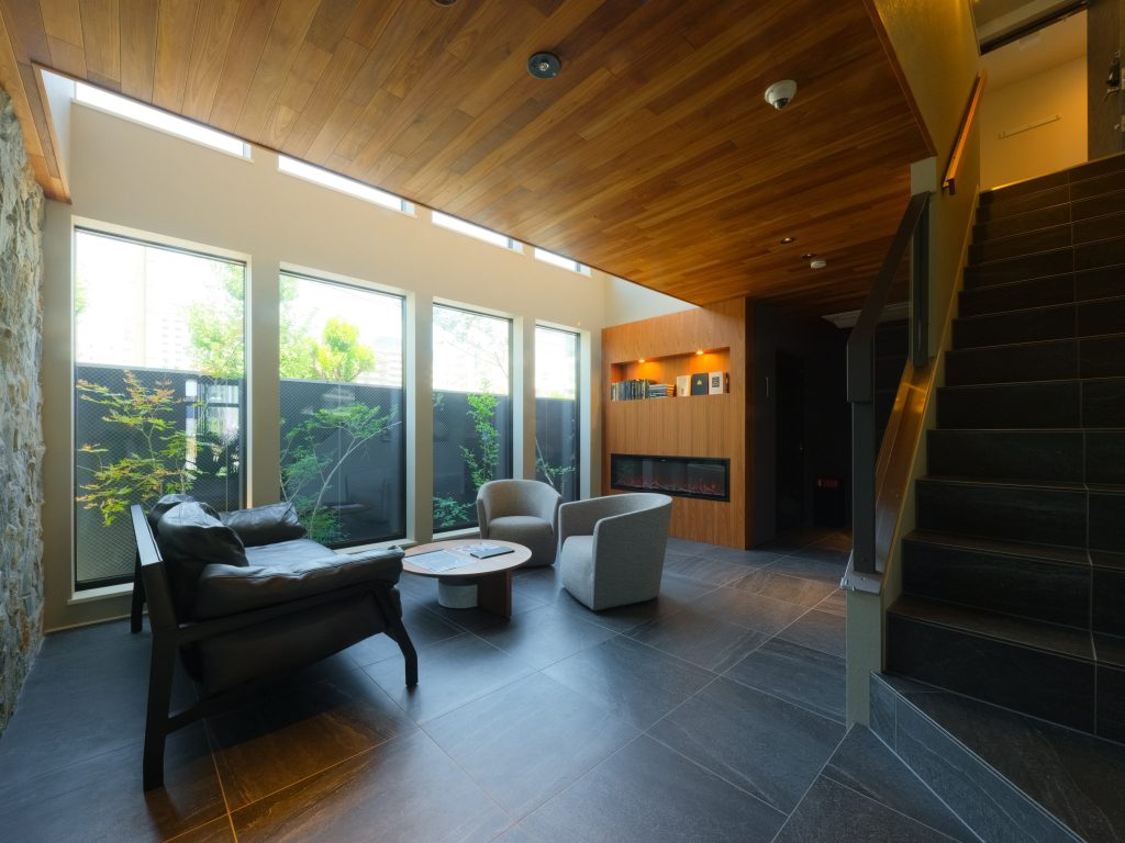 旭化成ホームズ（HEBEL HAUS）「FREX4」1